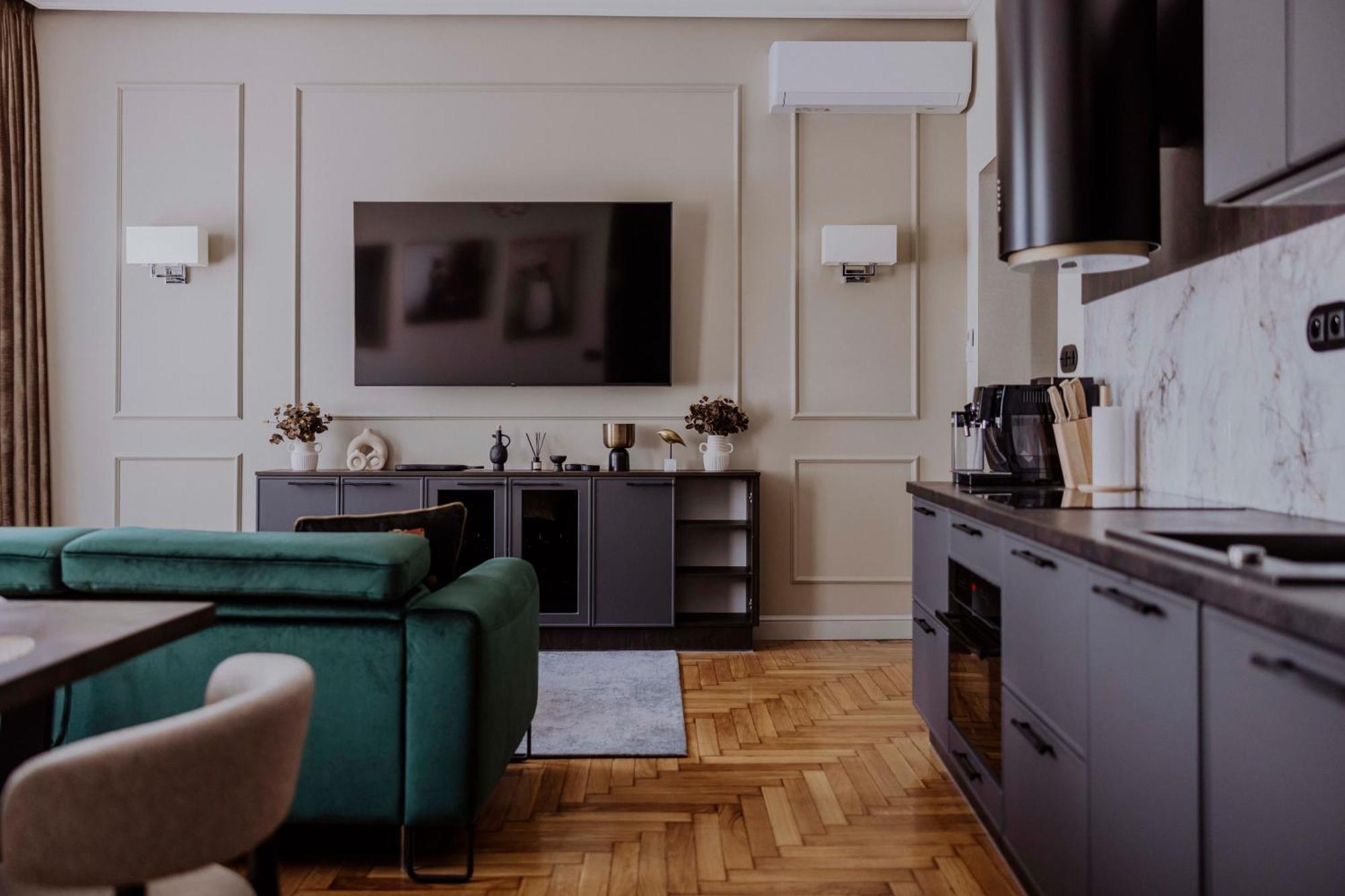 Crown Pearl - Wonderful Apartment, 110Scm, 4 Rooms Krakow Exterior photo