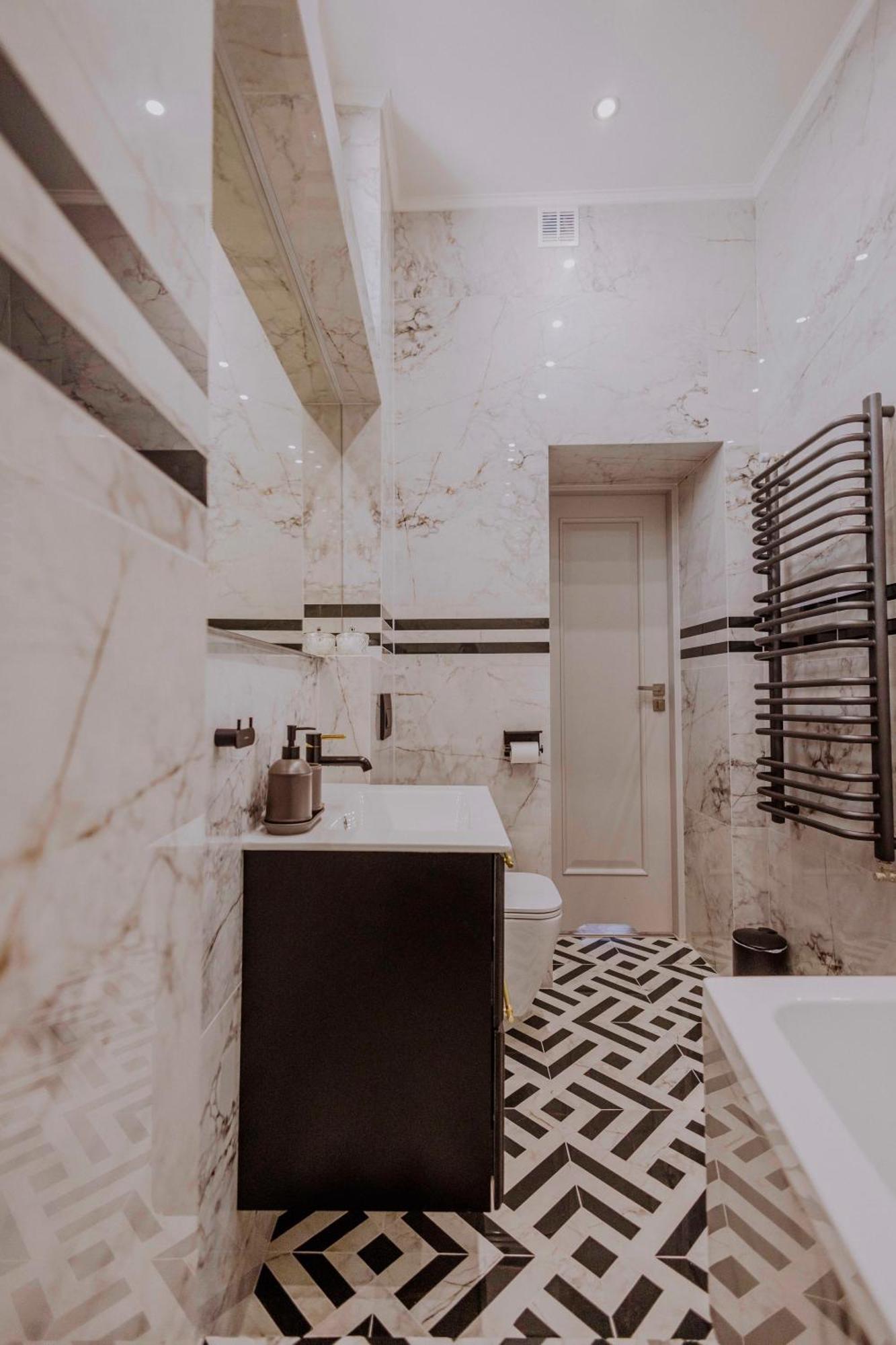 Crown Pearl - Wonderful Apartment, 110Scm, 4 Rooms Krakow Exterior photo